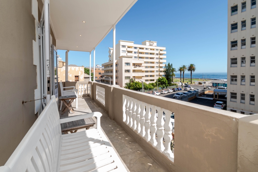 To Let 3 Bedroom Property for Rent in Sea Point Western Cape